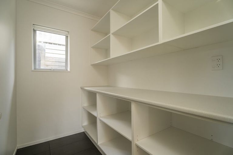 Photo of property in 120 Amesbury Drive, Churton Park, Wellington, 6037