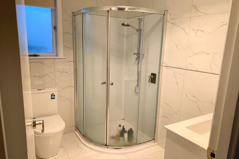 Photo of property in 108 Rathgar Road, Henderson, Auckland, 0610