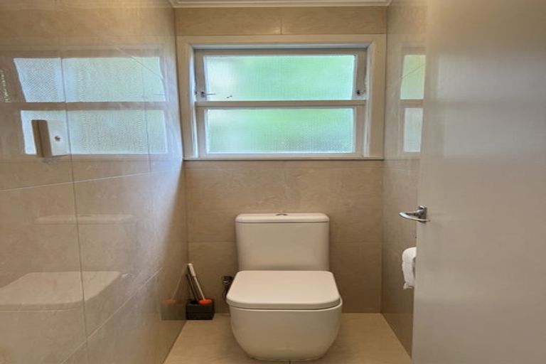 Photo of property in 9 Linwood Avenue, Forrest Hill, Auckland, 0620