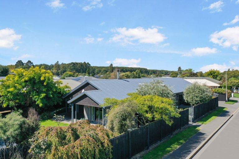 Photo of property in 21 Thomson Street, Tinwald, Ashburton, 7700