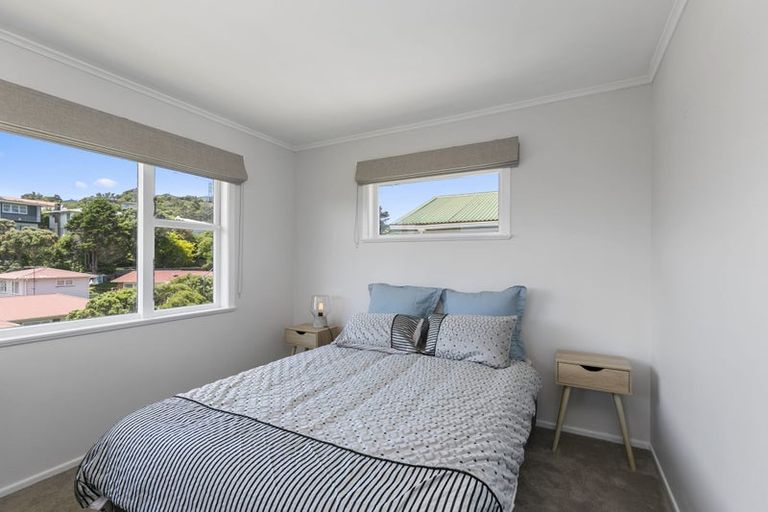 Photo of property in 95 Kenmore Street, Newlands, Wellington, 6037