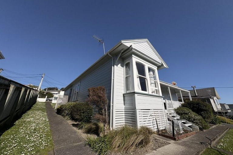 Photo of property in 84 Tiber Street, Island Bay, Wellington, 6023