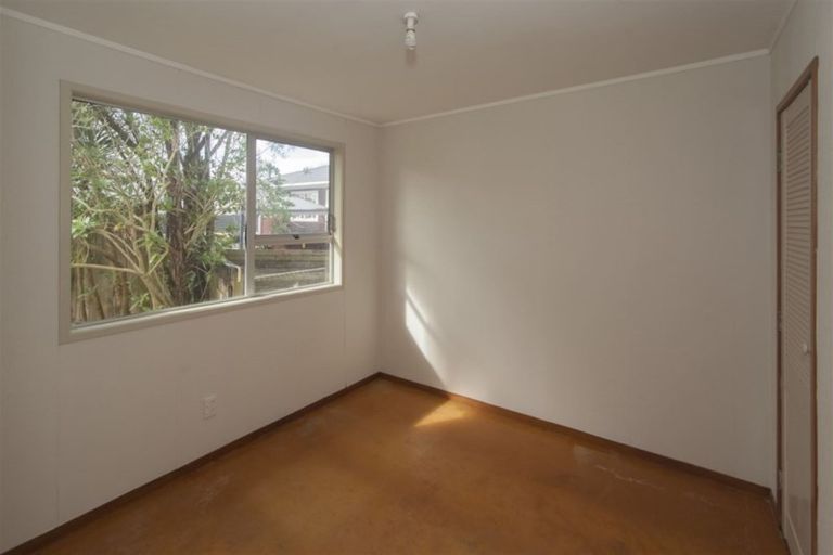Photo of property in 263a Henderson Valley Road, Henderson, Auckland, 0612