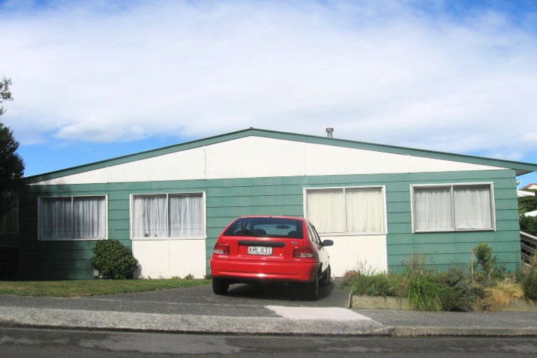 Photo of property in 10a Ngarimu Grove, Ngaio, Wellington, 6035