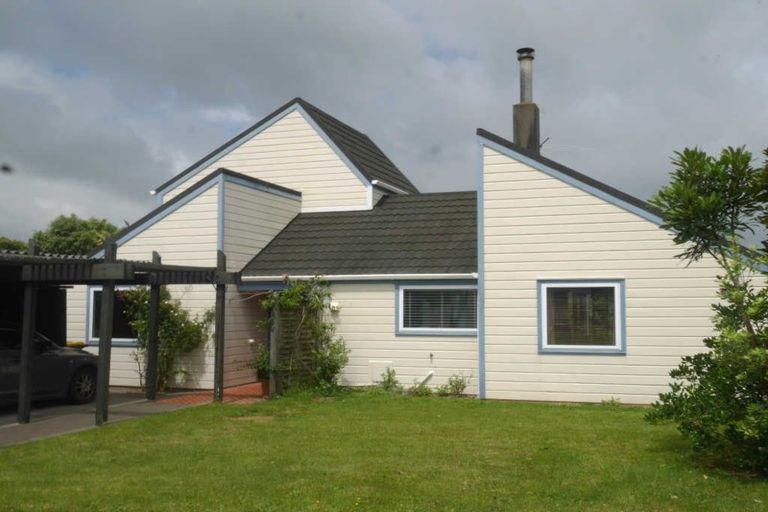 Photo of property in 15 The Quarterdeck, Whitby, Porirua, 5024