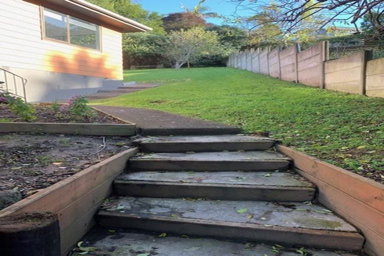 Photo of property in 13 Lendenfeld Drive, Papatoetoe, Auckland, 2025