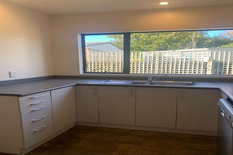 Photo of property in 13a Tama Street, Alicetown, Lower Hutt, 5010