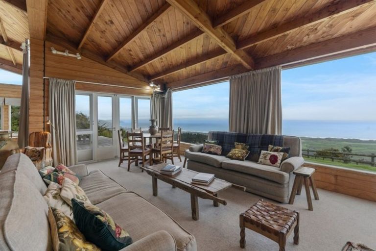 Photo of property in 198-200 Maungakotukutuku Road, Paraparaumu, 5032