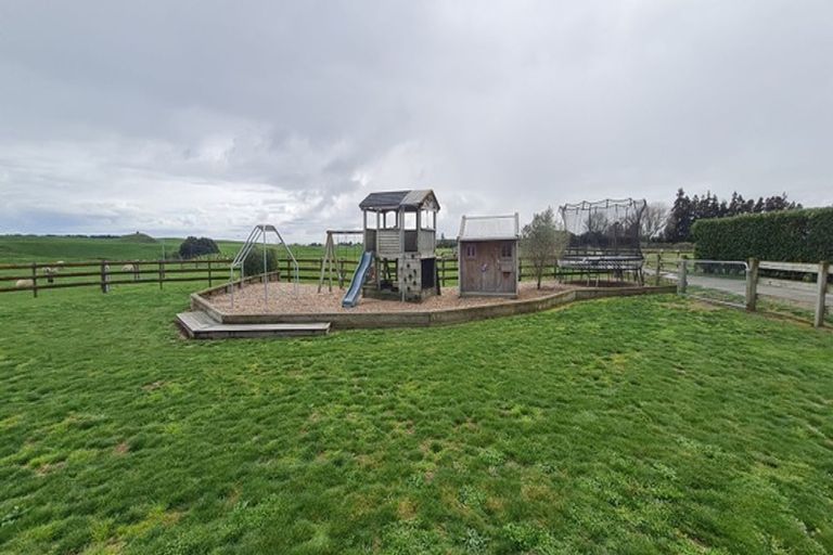 Photo of property in 190 Ohanga Road, Onaero, Waitara, 4383