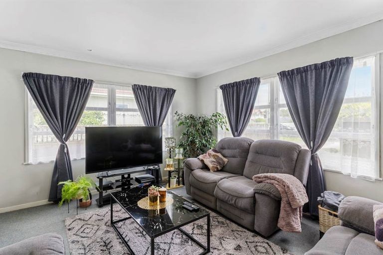 Photo of property in 1/9 Onslow Road, Papakura, 2110