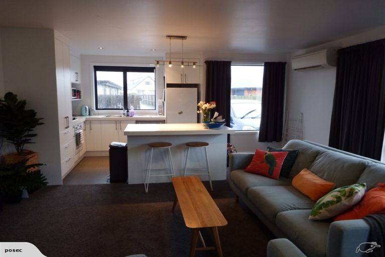 Photo of property in 3/63 Royal Crescent, Saint Kilda, Dunedin, 9012