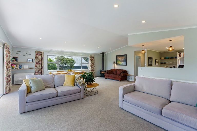 Photo of property in 93b The Esplanade, Raumati South, Paraparaumu, 5032