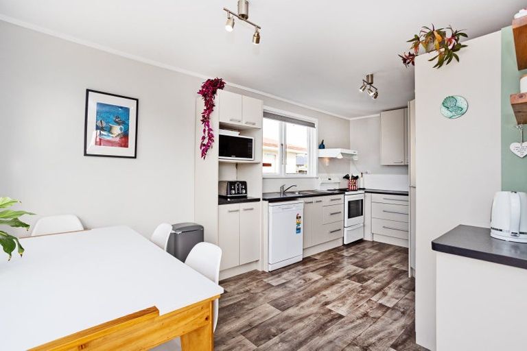 Photo of property in 37 Kinmont Crescent, Newfield, Invercargill, 9812