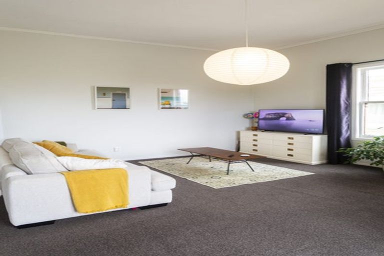 Photo of property in 39 Todman Street, Brooklyn, Wellington, 6021