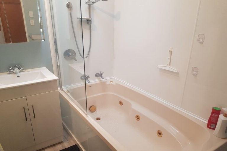 Photo of property in 2/15 Matai Street East, Riccarton, Christchurch, 8011