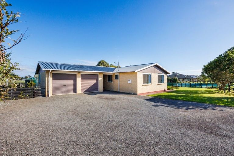 Photo of property in 112 Avenue Road, Foxton, 4891