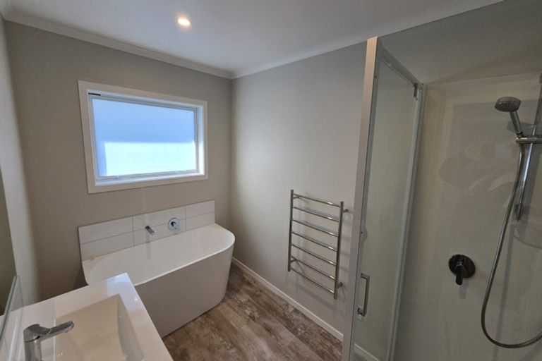 Photo of property in 33 Matenga Street, Waikanae, 5036