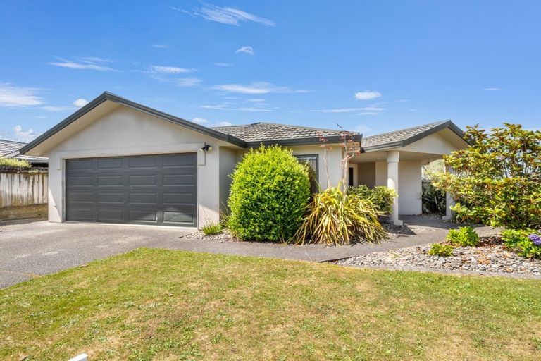 Photo of property in 75 Parnell Heights, Kelvin Grove, Palmerston North, 4414