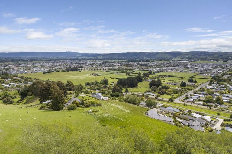 Photo of property in 238 Gladstone Road North, Mosgiel, 9024