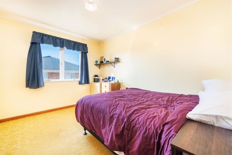 Photo of property in 1/29 James Laurie Street, Henderson, Auckland, 0612