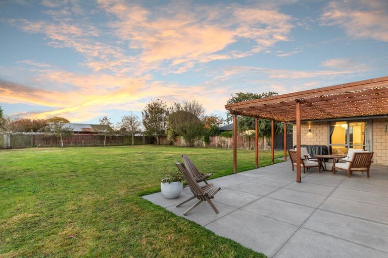 Photo of property in 217 Mairehau Road, Burwood, Christchurch, 8083