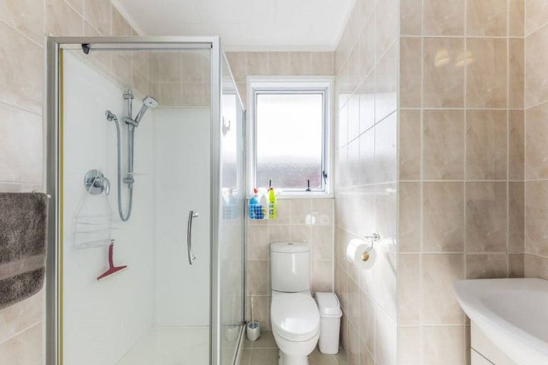 Photo of property in 34 Marvon Downs Avenue, Pakuranga Heights, Auckland, 2010