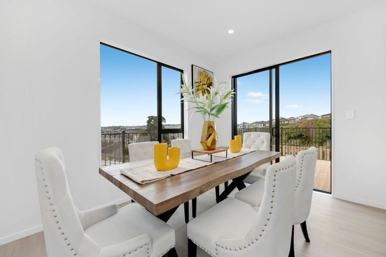 Photo of property in 12 Elevation Street, Flat Bush, Auckland, 2019