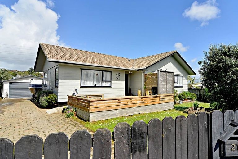 Photo of property in 21 Glenlea Place, Flat Bush, Auckland, 2019