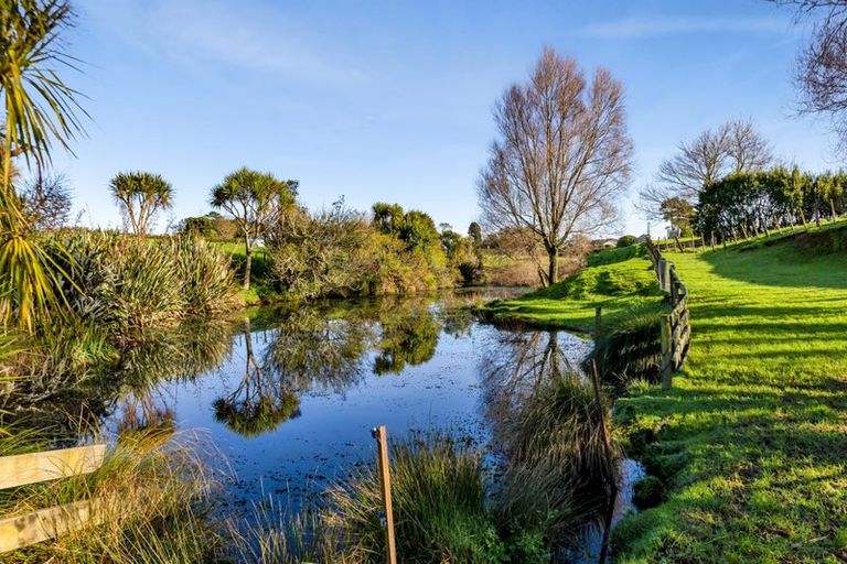 Photo of property in 159 Opunake Road, Stratford, 4391