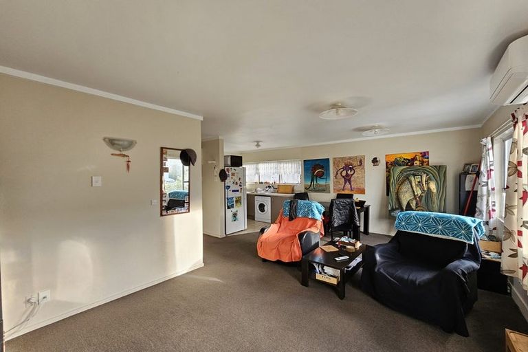 Photo of property in 126u8 Redwood Avenue, Tawa, Wellington, 5028