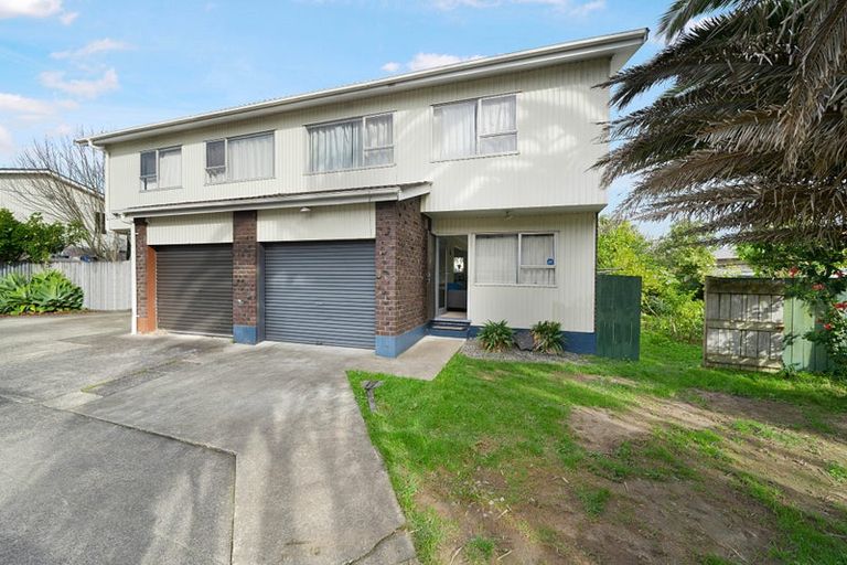 Photo of property in 4/90 Lynwood Road, New Lynn, Auckland, 0600