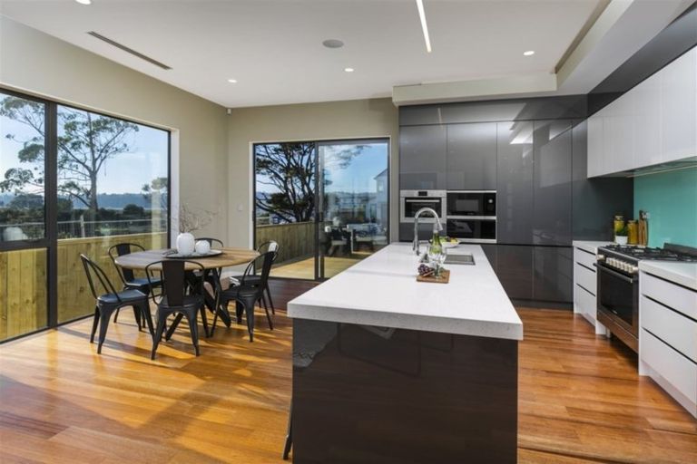 Photo of property in 7 Kano Way, Hobsonville, Auckland, 0616