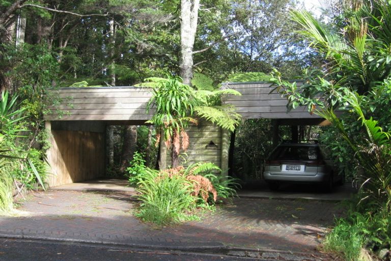 Photo of property in 38 Tainui Road, Titirangi, Auckland, 0604