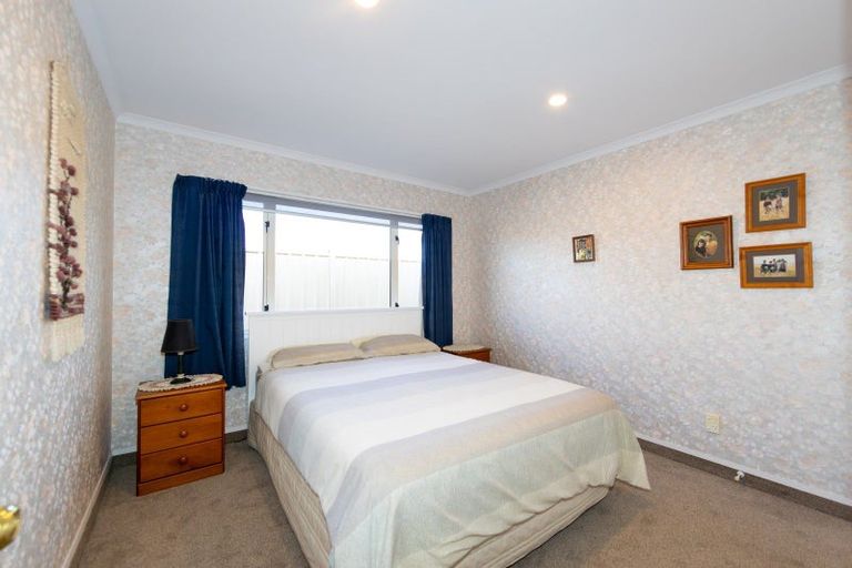 Photo of property in 8 Dules Walk, Taradale, Napier, 4112