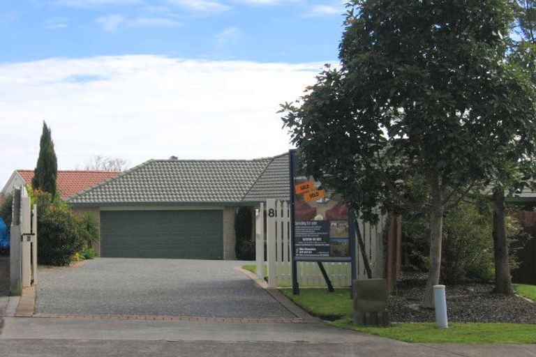 Photo of property in 8 Mullagh Place, East Tamaki Heights, Auckland, 2016
