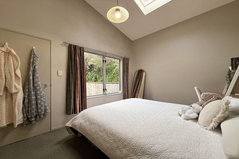 Photo of property in 36 Todman Street, Brooklyn, Wellington, 6021