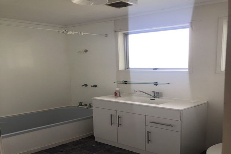 Photo of property in 7 Scarlet Drive, Ranui, Auckland, 0612