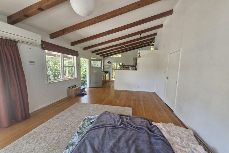Photo of property in 4 Earl Road, Titirangi, Auckland, 0604