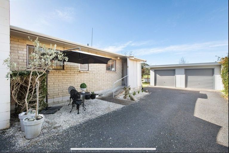 Photo of property in 5 The Crescent, Waihi Beach, 3611