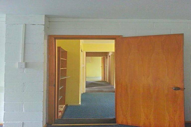 Photo of property in 2/63 High Road, Glenfield, Auckland, 0629