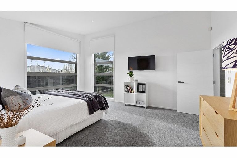 Photo of property in 13 Semaphore Lane, Whitby, Porirua, 5024