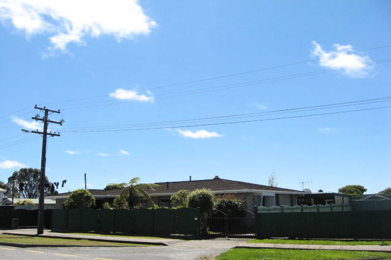 Photo of property in 15 Fonblanque Street, Westport, 7825