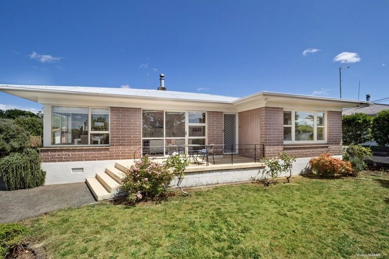 Photo of property in 10 Phillip Street, Pukekohe, 2120