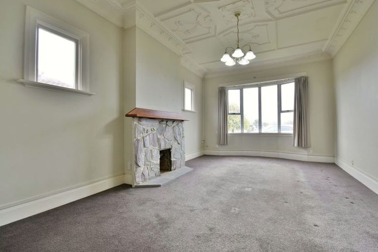 Photo of property in 64 Hargest Crescent, Saint Kilda, Dunedin, 9012