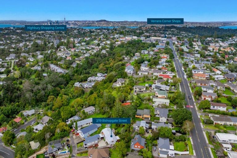 Photo of property in 2/19 Bishopgate Street, Birkdale, Auckland, 0626