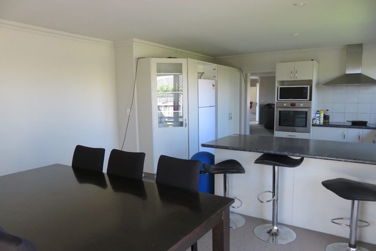 Photo of property in 11 Holcroft Place, Huntington, Hamilton, 3210