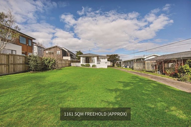 Photo of property in 10 Pax Avenue, Forrest Hill, Auckland, 0620