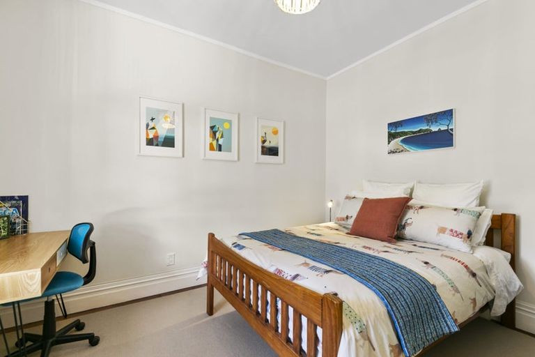 Photo of property in 8 Clifford Road, Johnsonville, Wellington, 6037