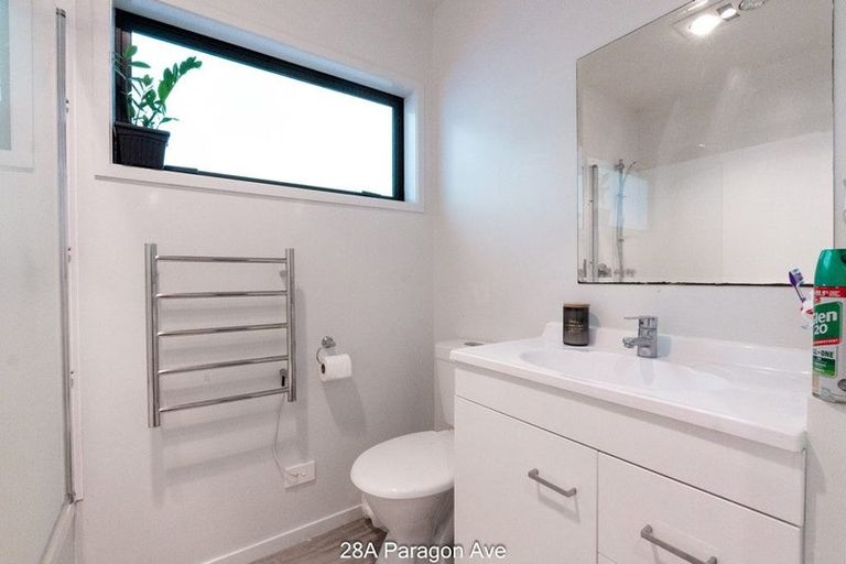 Photo of property in 28 Paragon Avenue, Beach Haven, Auckland, 0626