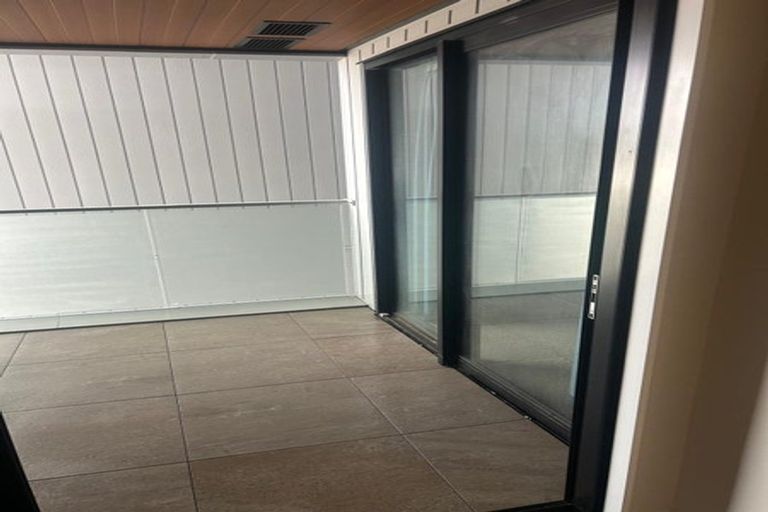 Photo of property in The Victor, 310/4 Bute Road, Browns Bay, Auckland, 0630